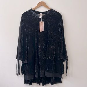 We are HAH Women’s Long Sleeves Velvet Black Midi dress Phaht City Small